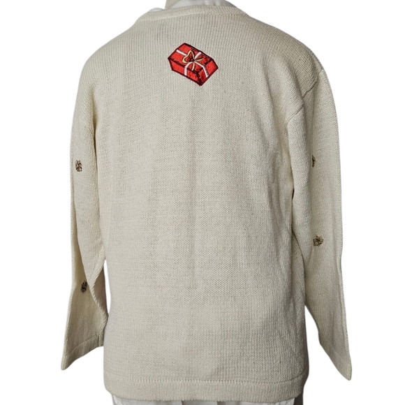 Winter Wonderland Vintage Embroidered Knit Cardigan in Cream and Red Size Med - Picture 3 of 12